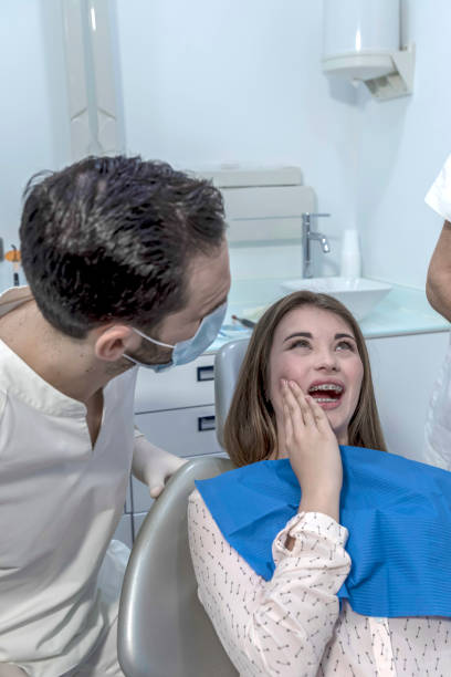 Best Emergency Tooth Extraction  in Maugansville, MD